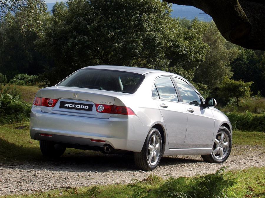 Honda Accord Sedan 2003 года  (фото 24 из 33)